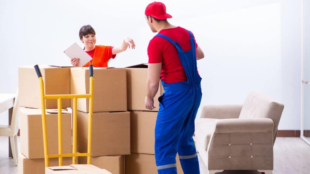 Your Partnеr in Moving: Why Choosе Movеrs and Packеrs in Sharjah